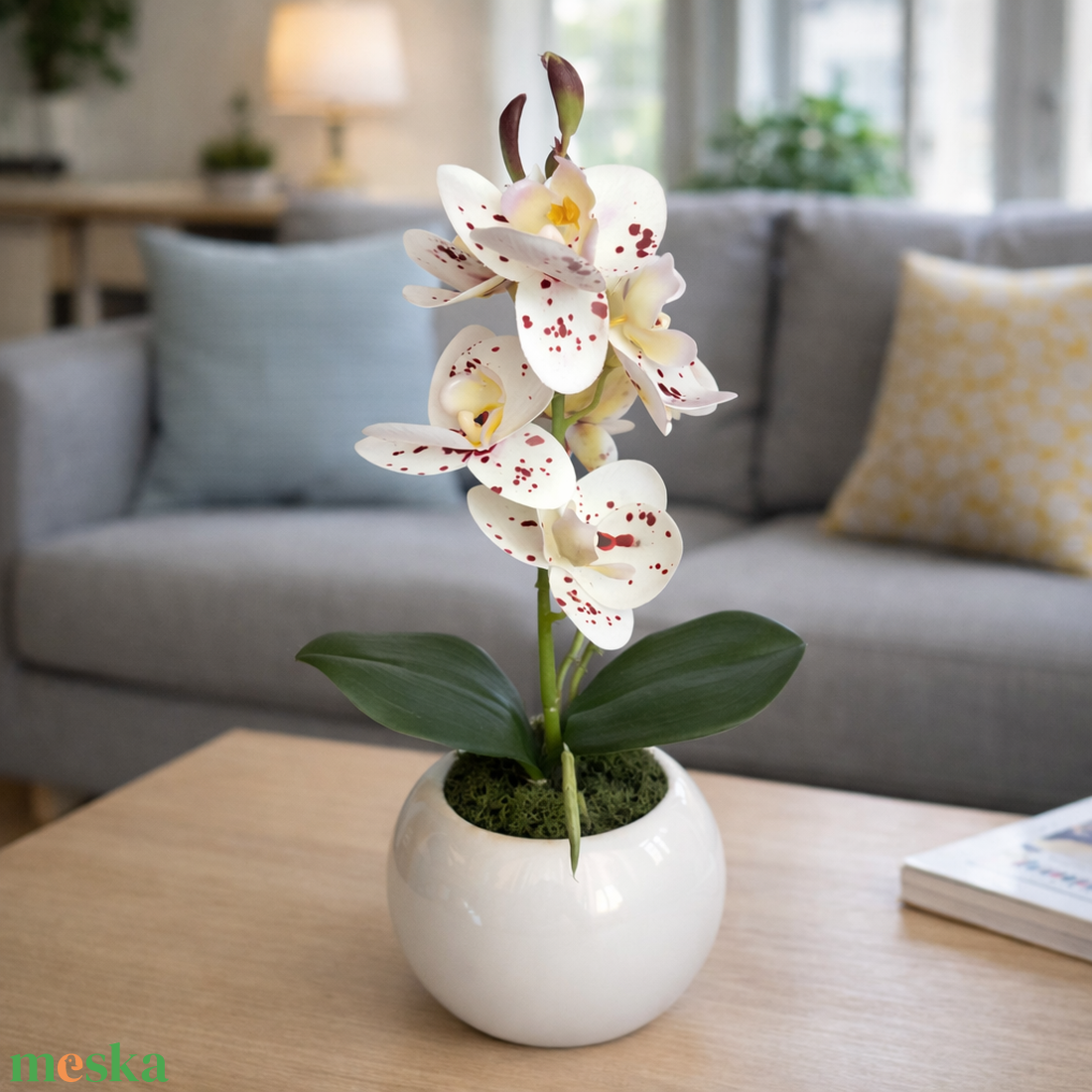 Élethű mini orchidea kerámia gömb kaspóban V. - otthon & életmód - virágdekoráció - virágdíszek - virágdísz kaspóban - Meska.hu