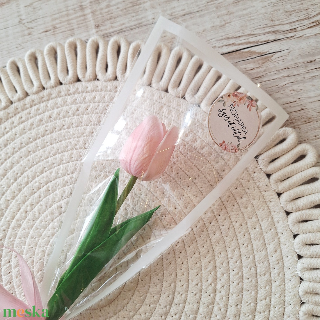 Szálas,ilattos habgumi tulipán celofán csomagolásban-rózsaszín - otthon & életmód - virágdekoráció - virágok - szálas virág - Meska.hu