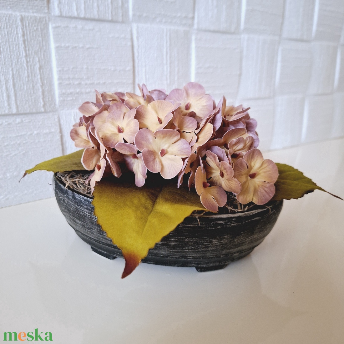 Hortenzia asztaldísz II. - otthon & életmód - virágdekoráció - virágdíszek - virágdísz kaspóban - Meska.hu