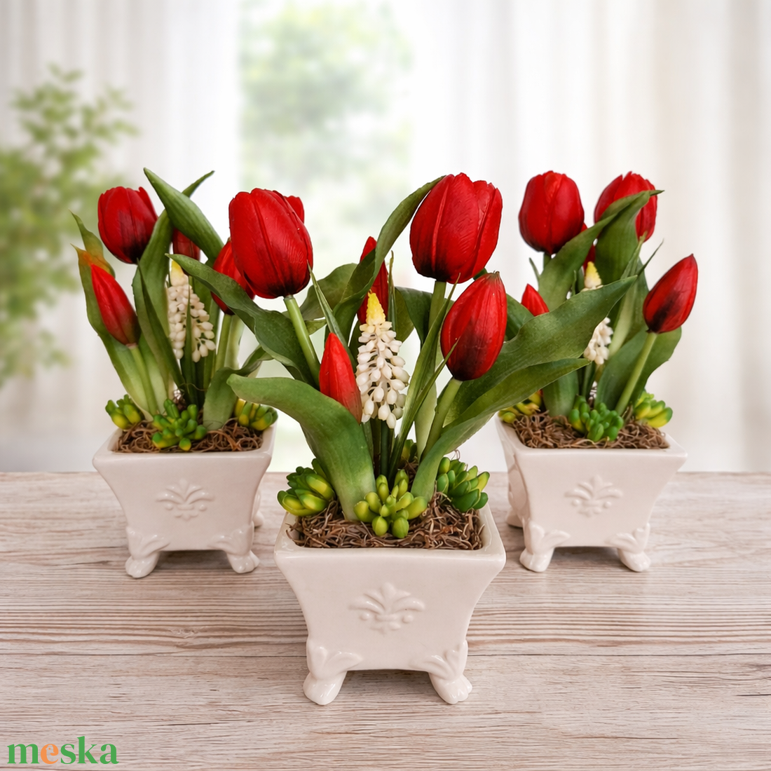 Élethű tulipánok kerámia kaspóban-piros II. - otthon & életmód - virágdekoráció - virágdíszek - virágdísz kaspóban - Meska.hu