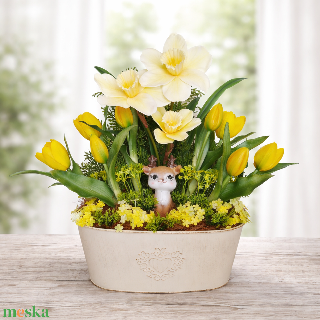 Tavaszi asztaldísz bájos őzikével - otthon & életmód - virágdekoráció - virágdíszek - virágdísz kaspóban - Meska.hu