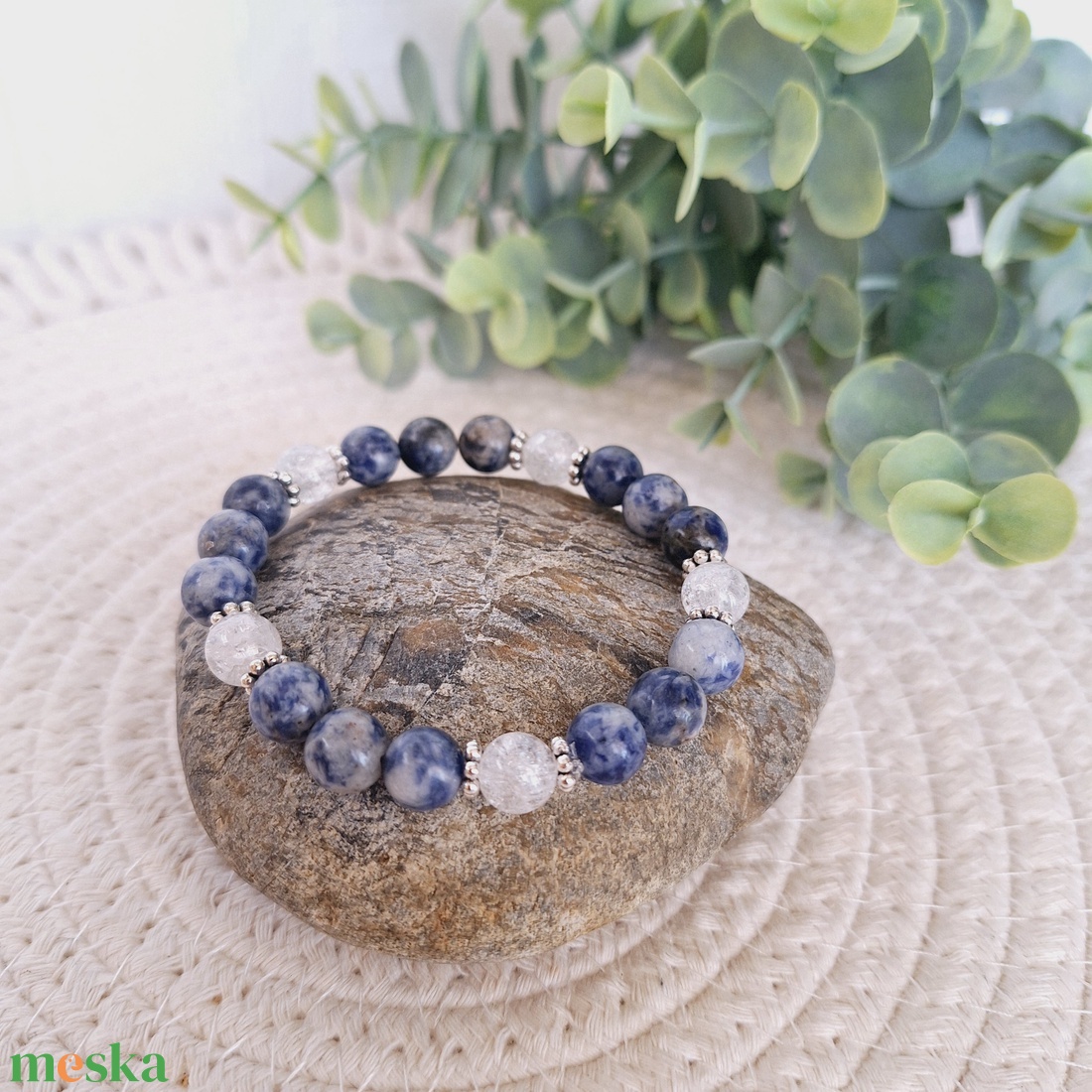 Szodalit-hegyikristály ásvány karkötő - ékszer - karkötő - gyöngyös karkötő - Meska.hu