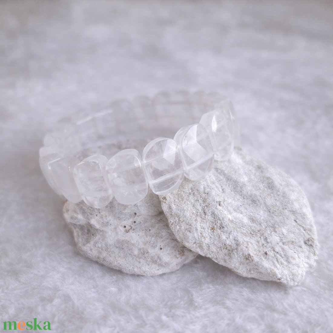 Hegyikristály lapos,fazettált ásvány karkötő - ékszer - karkötő - széles karkötő - Meska.hu