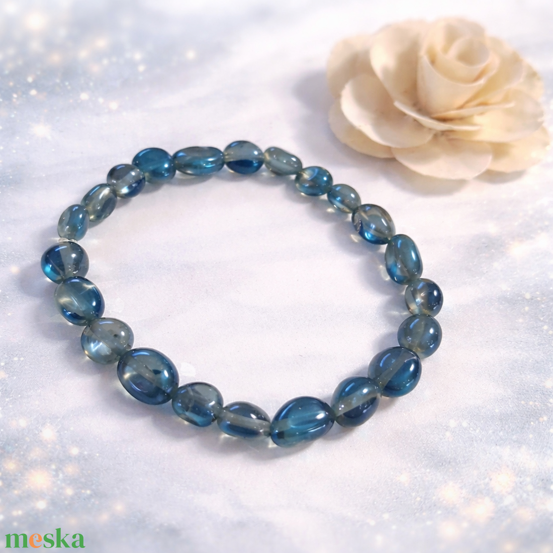 Akva aura kvarc ásvány karkötő - ékszer - karkötő - gyöngyös karkötő - Meska.hu