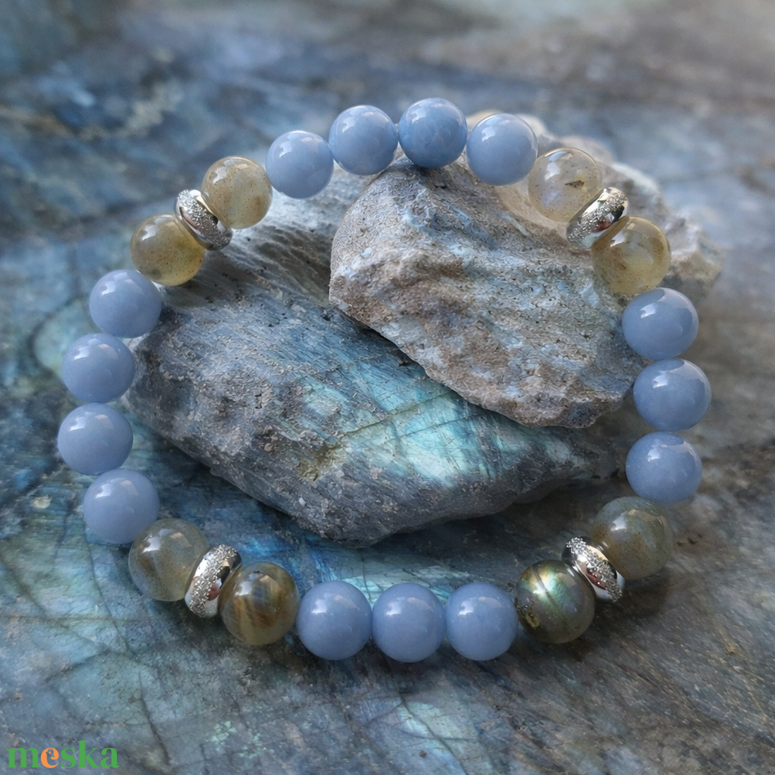 Angelit-Labradorit ásvány karkötő - ékszer - karkötő - gyöngyös karkötő - Meska.hu