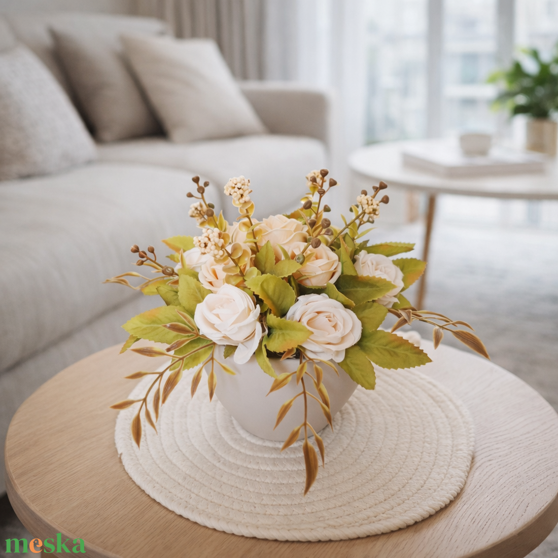 Asztaldísz rózsákkal - otthon & életmód - virágdekoráció - virágdíszek - asztali virágdísz - Meska.hu