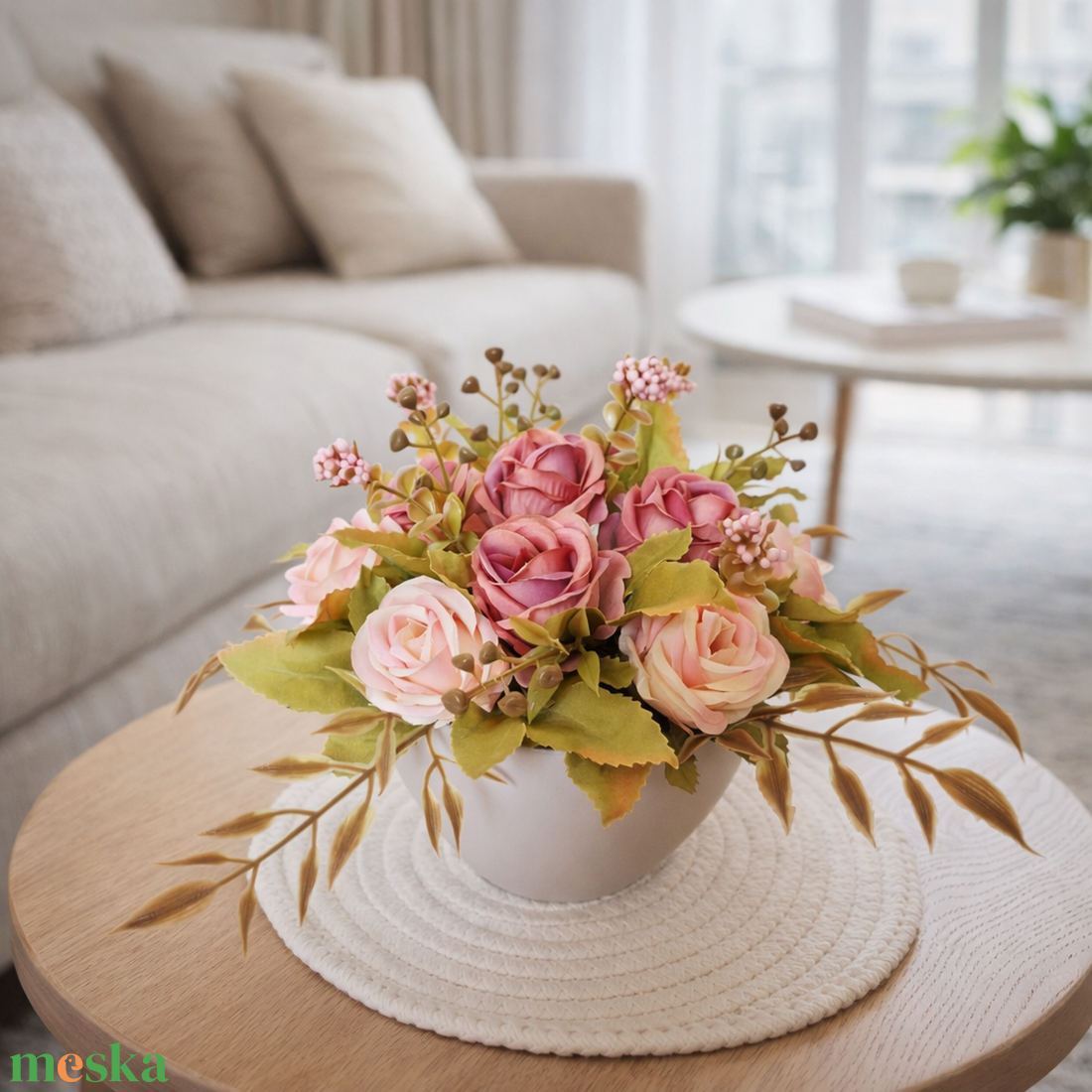 Asztaldísz rózsákkal - otthon & életmód - virágdekoráció - virágdíszek - asztali virágdísz - Meska.hu