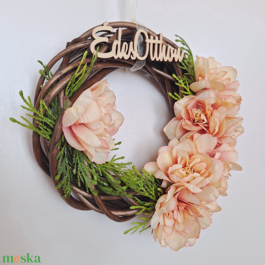 Kopogtató selyemvirágokkal  - otthon & életmód - dekoráció - ajtó- és ablak dekoráció - ajtódísz & kopogtató - Meska.hu