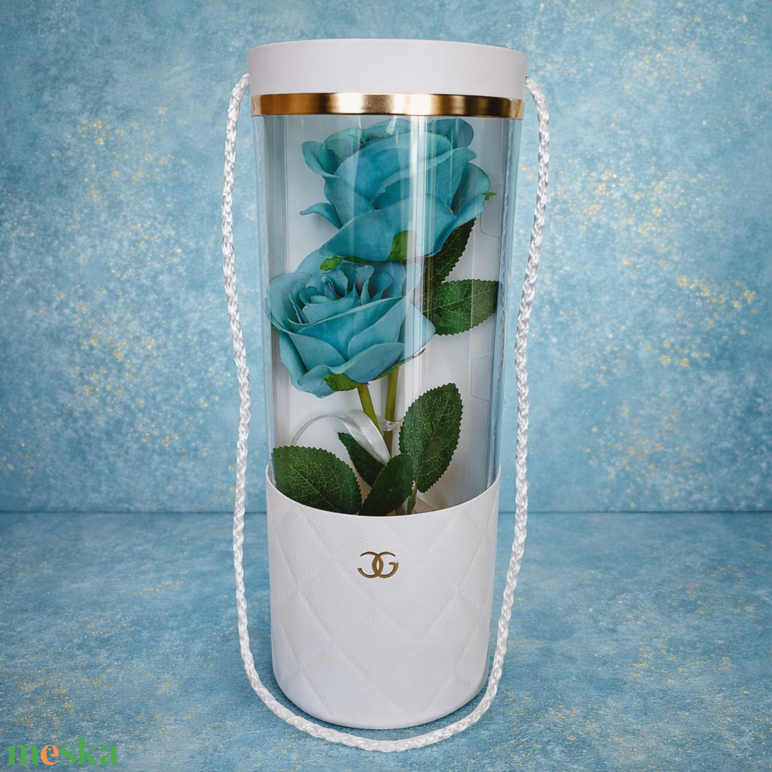 Élethű rózsa virág táskában-kék - otthon & életmód - virágdekoráció - virágok - virágbox - Meska.hu