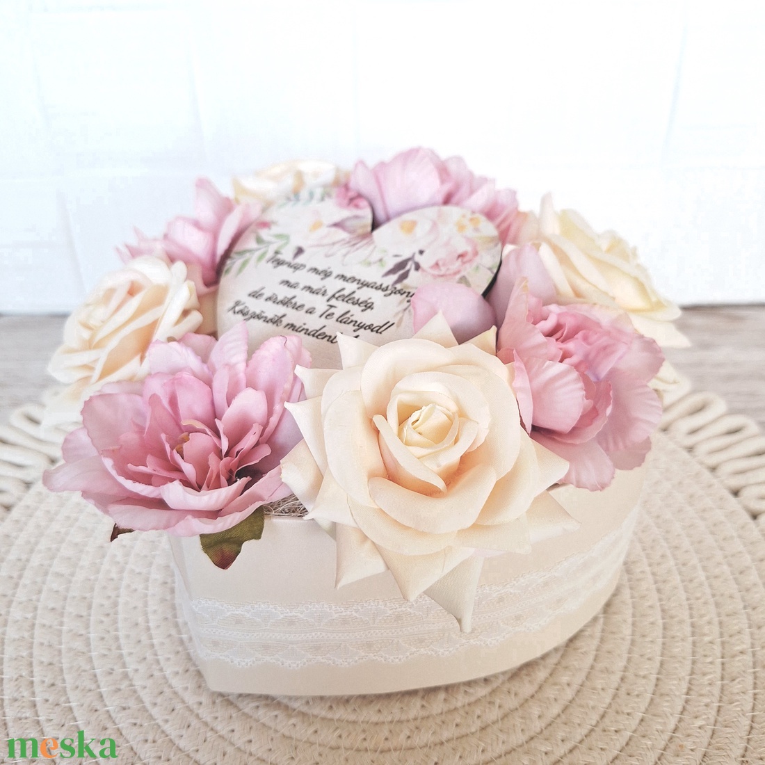 Szülőköszöntő virágbox selyemvirágokkal II. - esküvő - emlék & ajándék - köszönőajándék - Meska.hu