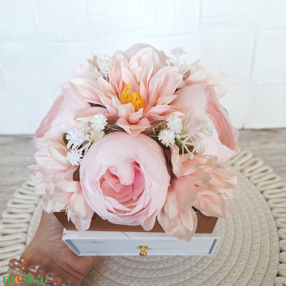 Fiókos virágbox ballagásra,esküvőre,évfordulóra - otthon & életmód - virágdekoráció - virágok - virágbox - Meska.hu