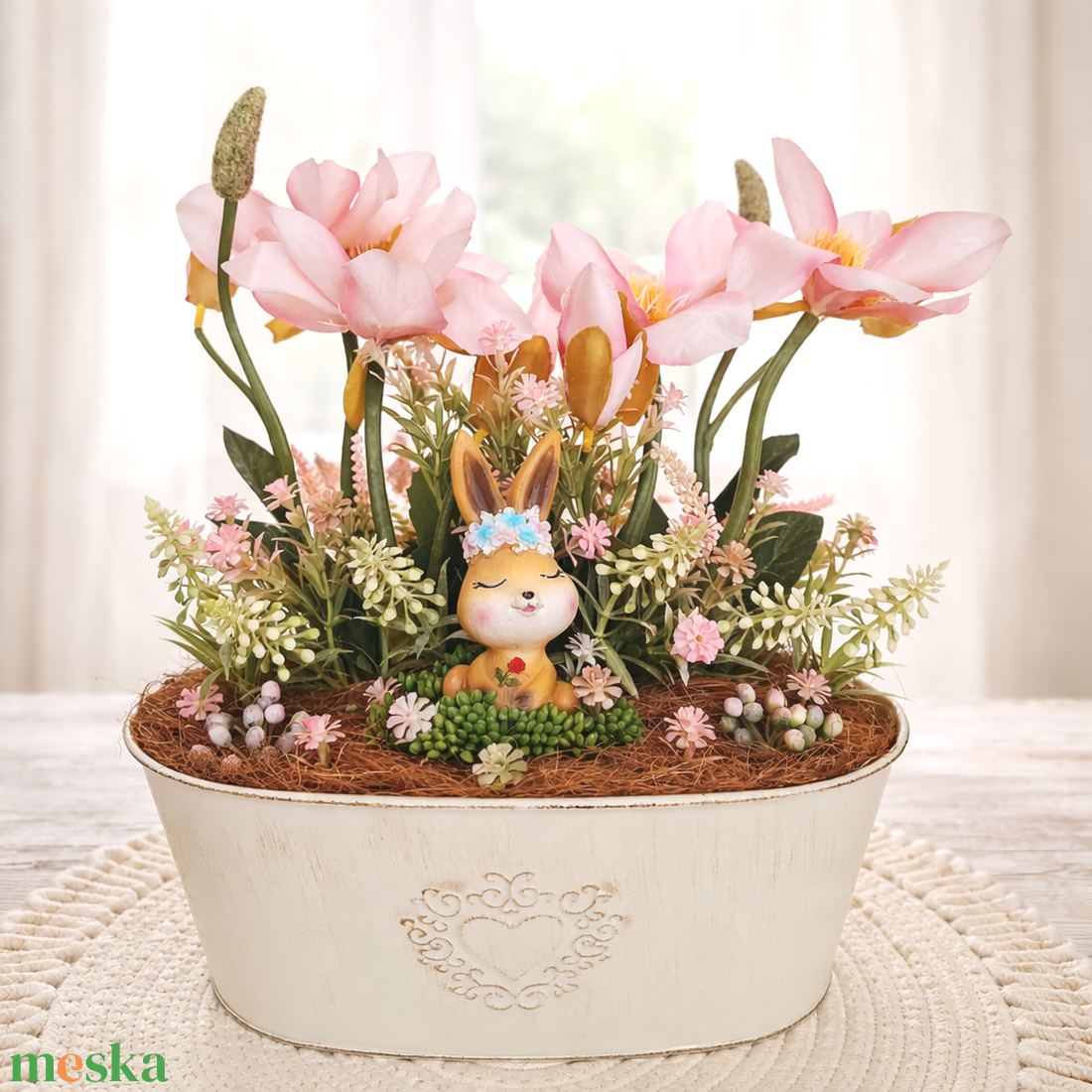Tavaszi virágos dísz bájos nyuszival - otthon & életmód - virágdekoráció - virágdíszek - virágdísz kaspóban - Meska.hu