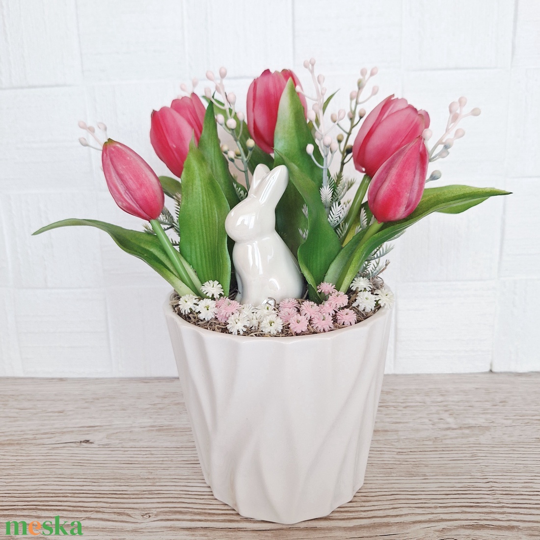   Húsveti dísz kerámia nyuszival - ünnepi díszek, dekorációk - húsvéti díszek és dekorációk - húsvéti virágos díszek - Meska.hu