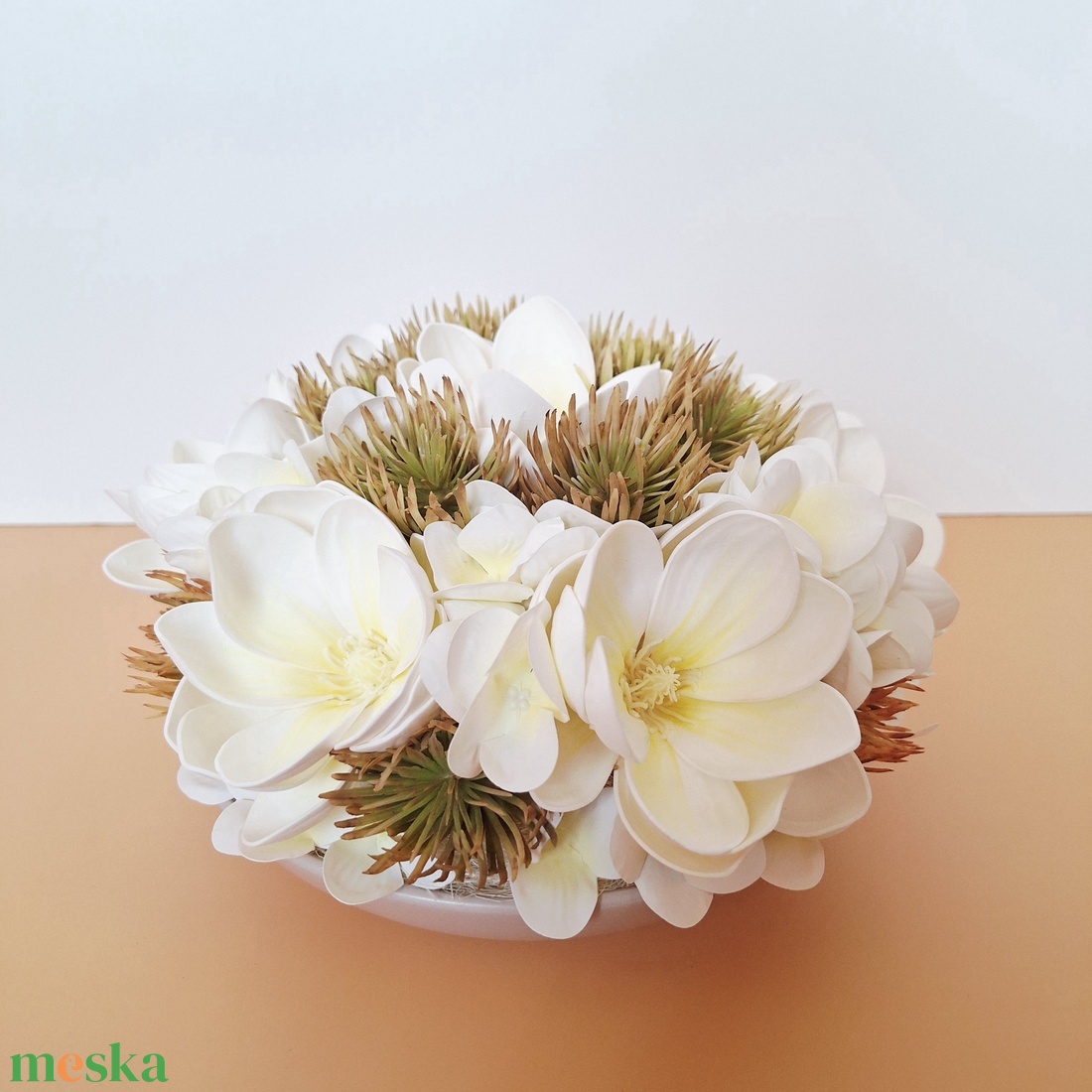 Magnólia tál - otthon & életmód - virágdekoráció - virágdíszek - virágdísz kaspóban - Meska.hu