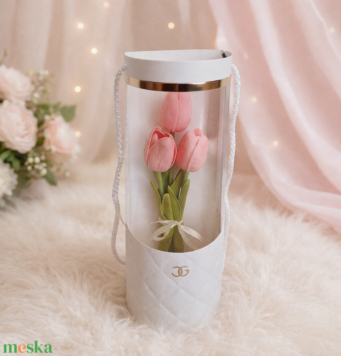 Élethű tulipánok virág táskában-lazac - otthon & életmód - virágdekoráció - virágok - virágbox - Meska.hu