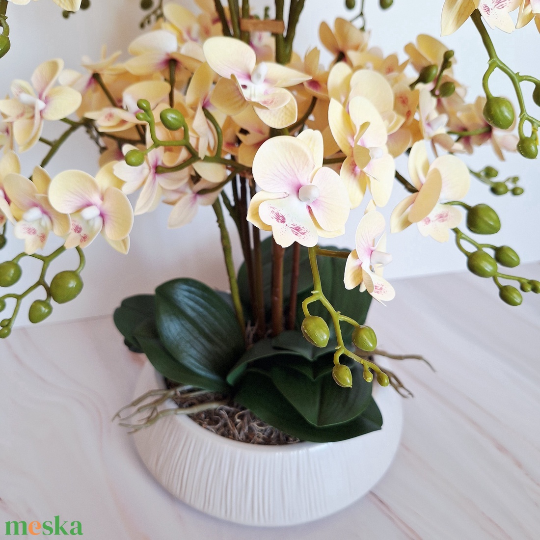 Sok virágos orchidea dekoráció kerámia tálban - otthon & életmód - virágdekoráció - virágdíszek - virágdísz kaspóban - Meska.hu