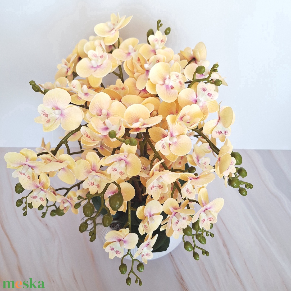 Sok virágos orchidea dekoráció kerámia tálban - otthon & életmód - virágdekoráció - virágdíszek - virágdísz kaspóban - Meska.hu