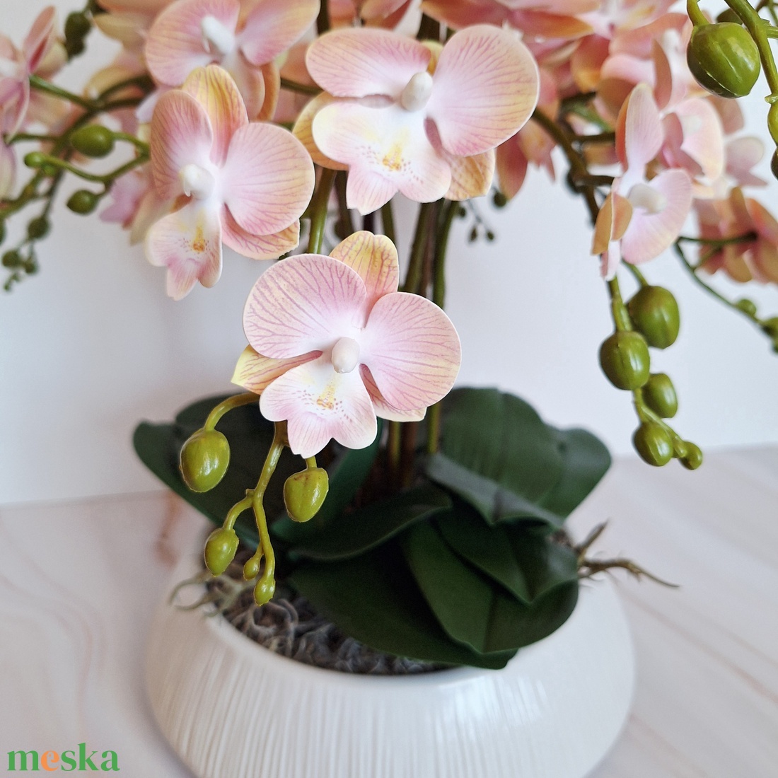 Sok virágos orchidea dekoráció kerámia tálban II. - otthon & életmód - virágdekoráció - virágdíszek - virágdísz kaspóban - Meska.hu