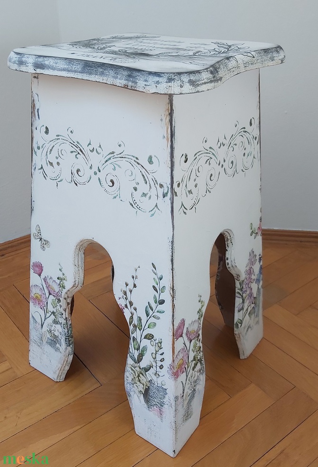 Fehér hokedli - otthon & életmód - bútor - más bútor - Meska.hu