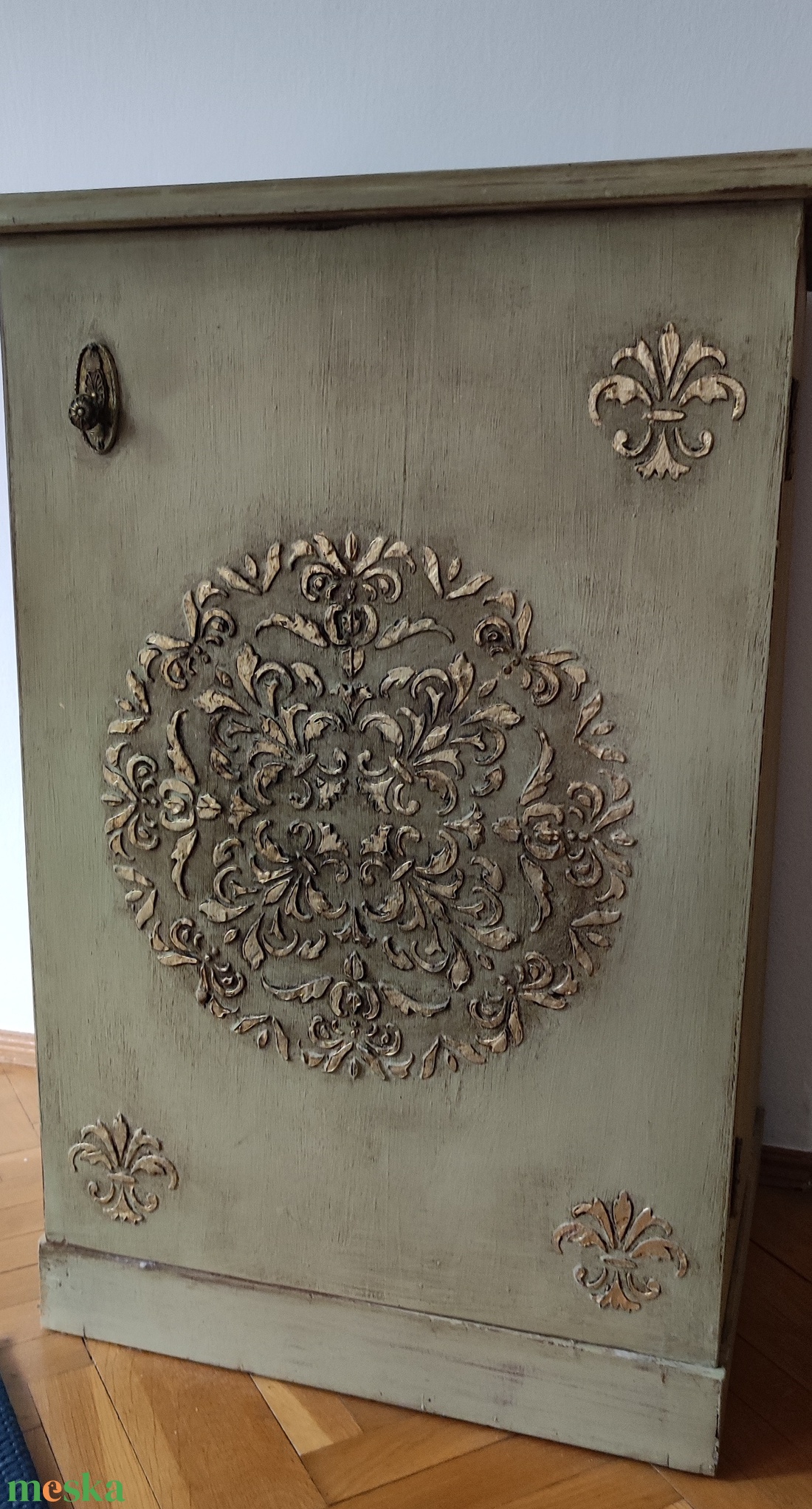 3D technikával díszített vintage éjjeli szekrény - otthon & életmód - bútor - szekrény - Meska.hu