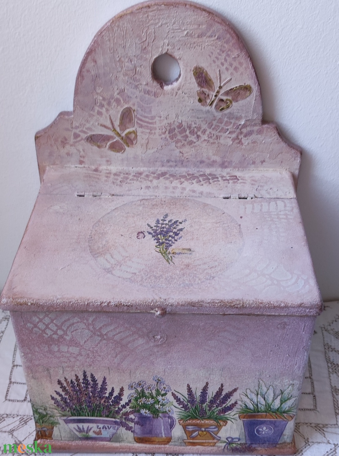 Levendulás antik, felújított fali sótartó - otthon & életmód - konyhafelszerelés, tálalás - konyhai tárolás - fűszertartó - Meska.hu