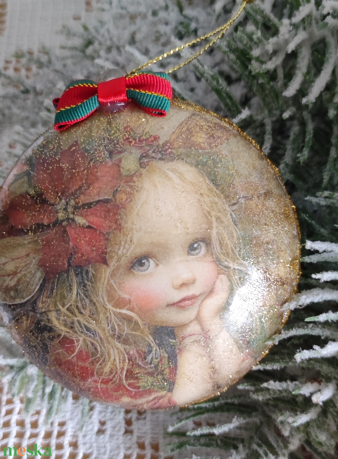 Medalion formájú karácsonyi díszek - karácsony - karácsonyi lakásdekoráció - karácsonyfadíszek - Meska.hu