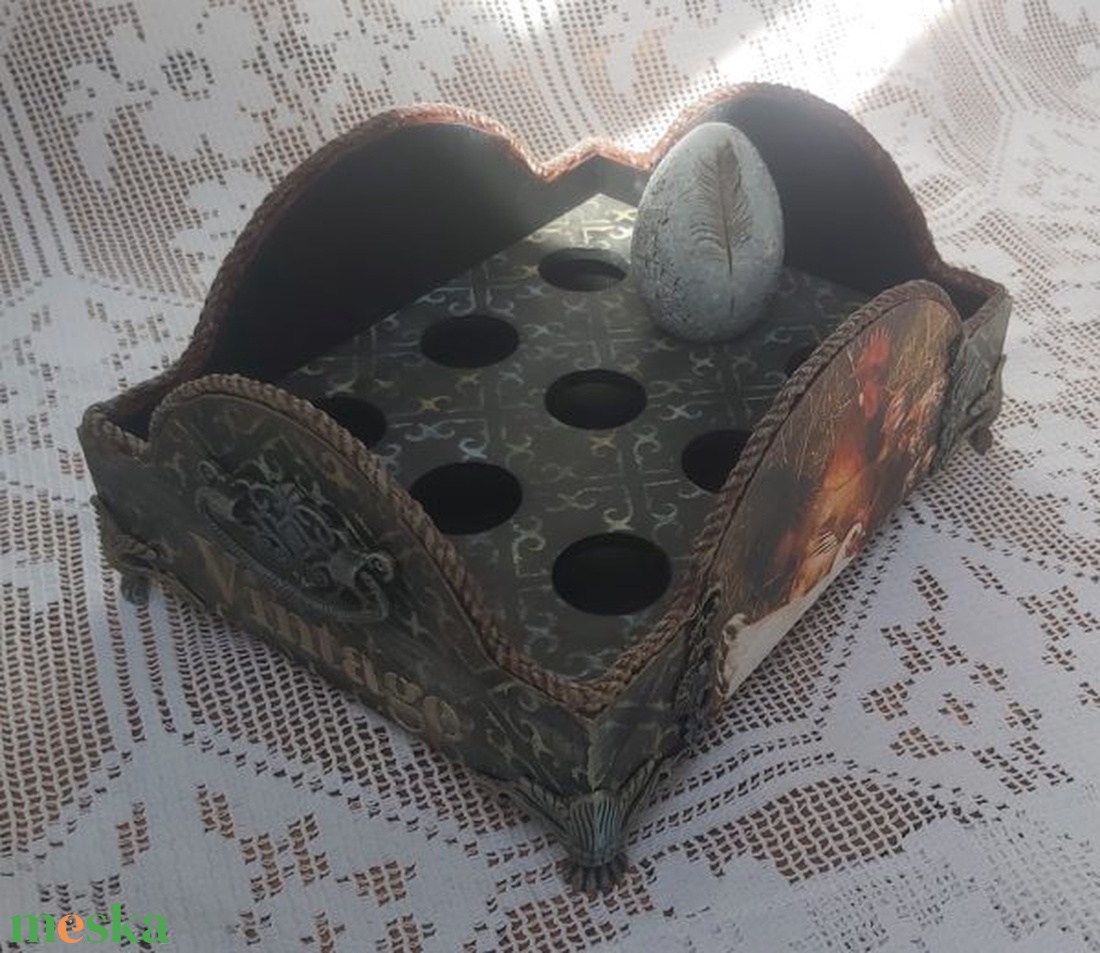 Vintage tojástartó - ünnepi díszek, dekorációk - húsvéti díszek és dekorációk - húsvéti tojástartó - Meska.hu