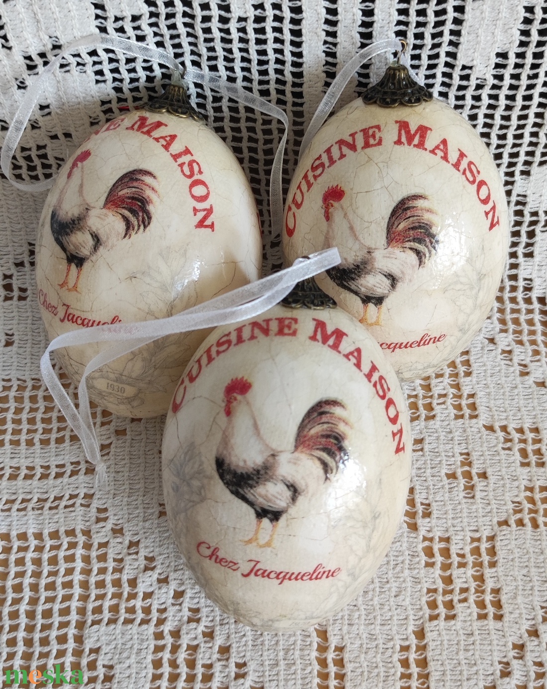 Felakasztható tojások antikolással - ünnepi díszek, dekorációk - húsvéti díszek és dekorációk - húsvéti tojás, hímestojás - Meska.hu