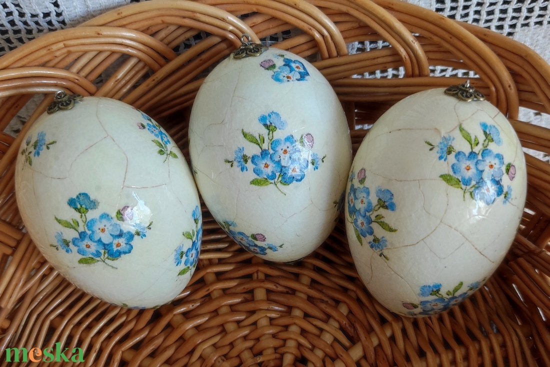 Kifújt lúdtojások nefelejcs díszítéssel - ünnepi díszek, dekorációk - húsvéti díszek és dekorációk - húsvéti tojás, hímestojás - Meska.hu