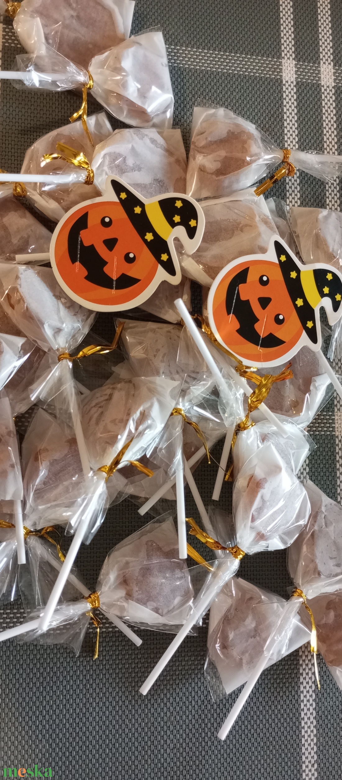 Halloween mézes nyalóka  - élelmiszer - édesség - nyalóka - Meska.hu Halloween mézes nyalóka  - élelmiszer - édesség - nyalóka - Meska.hu