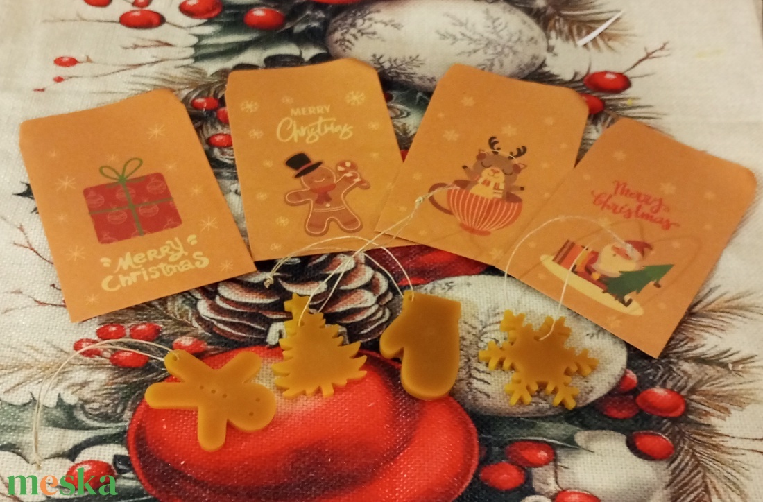 Kis tasakban karácsonyfa dísz  - karácsony - karácsonyi lakásdekoráció - karácsonyfadíszek - Meska.hu Kis tasakban karácsonyfa dísz  - karácsony - karácsonyi lakásdekoráció - karácsonyfadíszek - Meska.hu