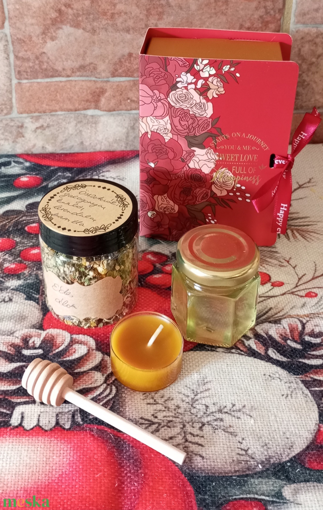 Könyv ajándék csomag  - karácsony - karácsonyi ajándékozás - karácsonyi ajándékcsomagolás - Meska.hu