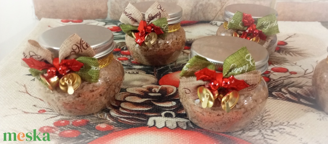 Karácsonyi fürdősó  - szépségápolás - szappan & fürdés - fürdősó, fürdőgolyó, habfürdő - Meska.hu