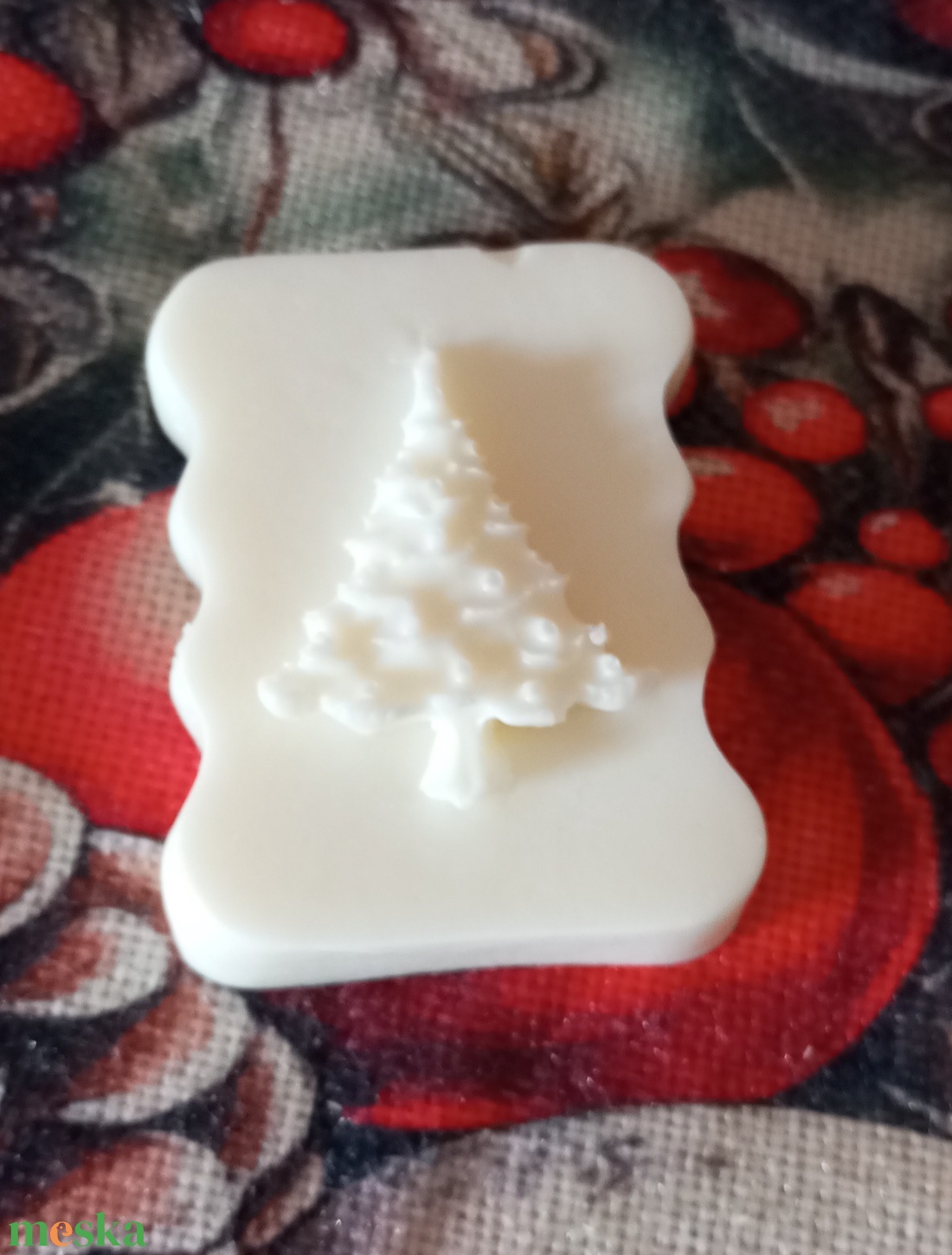 Karácsonyfás méhviaszos szappan  - szépségápolás - szappan & fürdés - kézműves szappan - Meska.hu