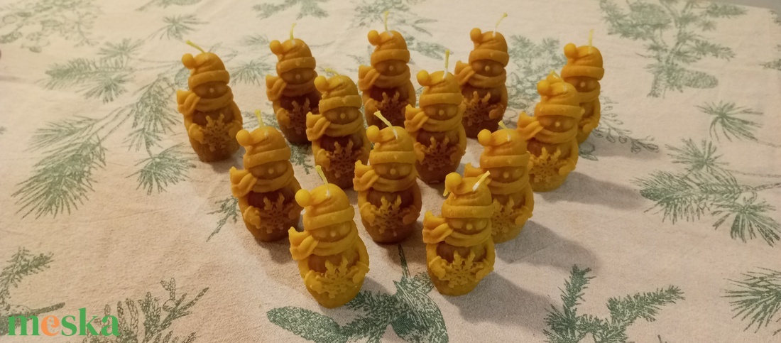 Hóember méhviasz gyertya  - karácsony - karácsonyi lakásdekoráció - karácsonyi illatgyertya, mécses - Meska.hu