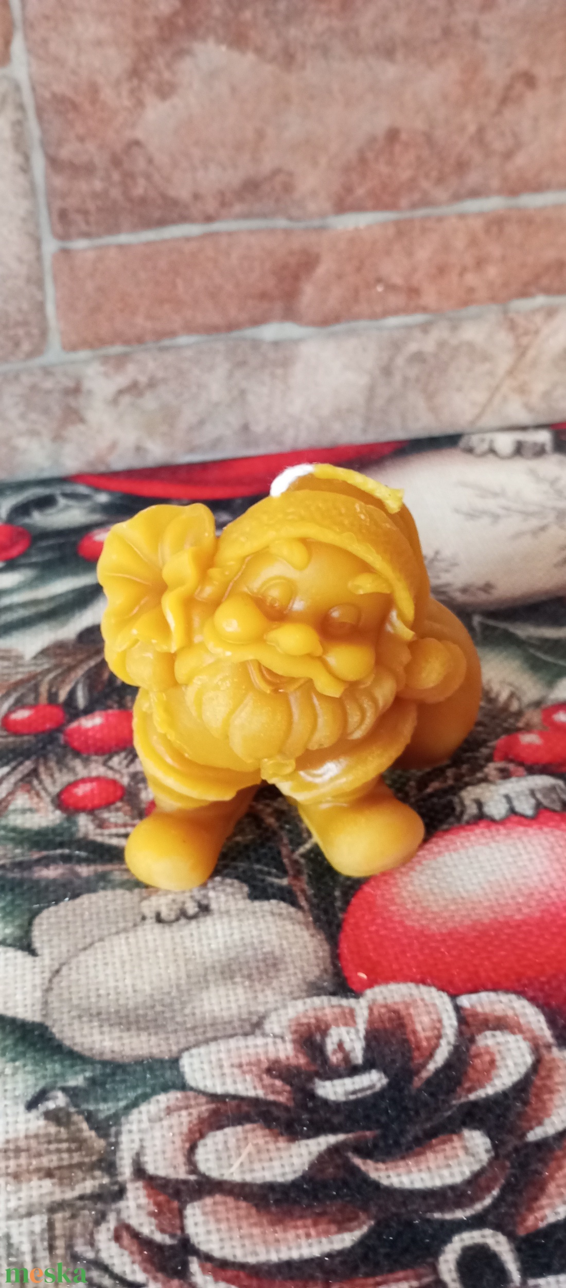 Méhviaszból Mikulás, Télapó - karácsony - karácsonyi lakásdekoráció - karácsonyi illatgyertya, mécses - Meska.hu