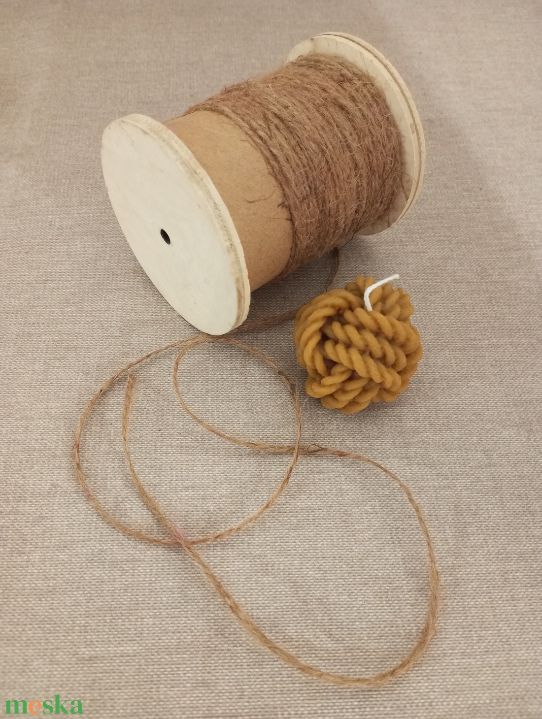 Gombolyag méhviasz gyertya  - otthon & életmód - gyertya, illat, aroma - gyertya - Meska.hu