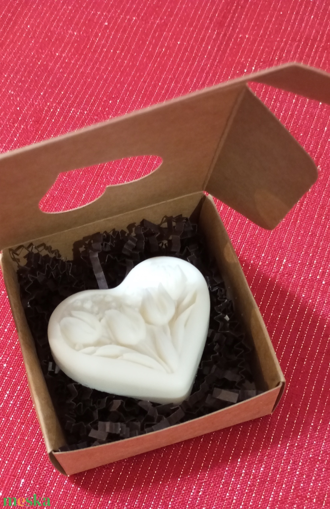 Tulipános méhviaszos szappan  - szépségápolás - szappan & fürdés - kézműves szappan - Meska.hu