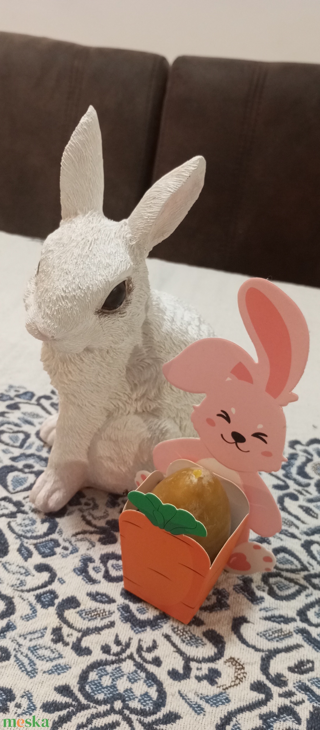 Nyuszis dobozban méhviasz gyertya  - kellékek & szerszámok - dekorációs kellékek - dekorációs gyertya - Meska.hu