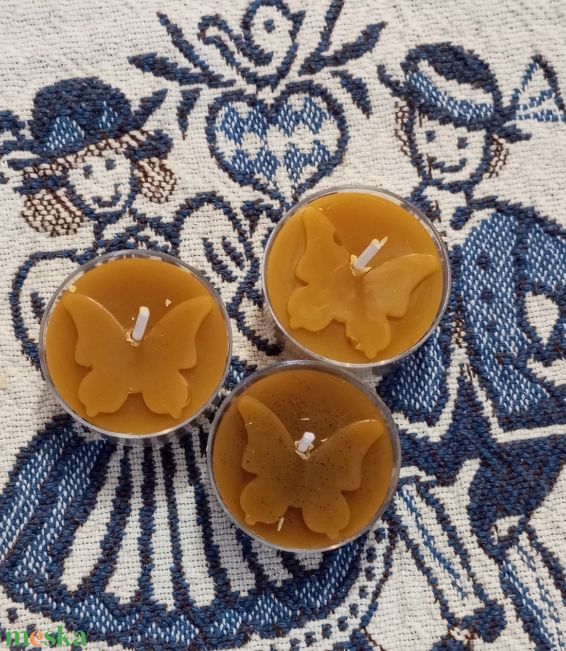 Pillangós teamécses méhviaszból  - otthon & életmód - vallás - temetkezési tárgy - temetői gyertyák, mécsesek - Meska.hu