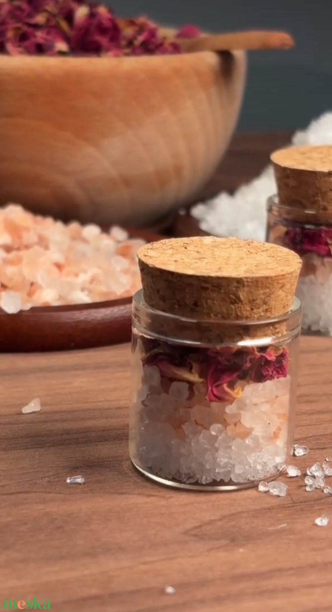 Rózsaszirmos fürdő só ( szerelmesek sója) - szépségápolás - szappan & fürdés - fürdősó, fürdőgolyó, habfürdő - Meska.hu