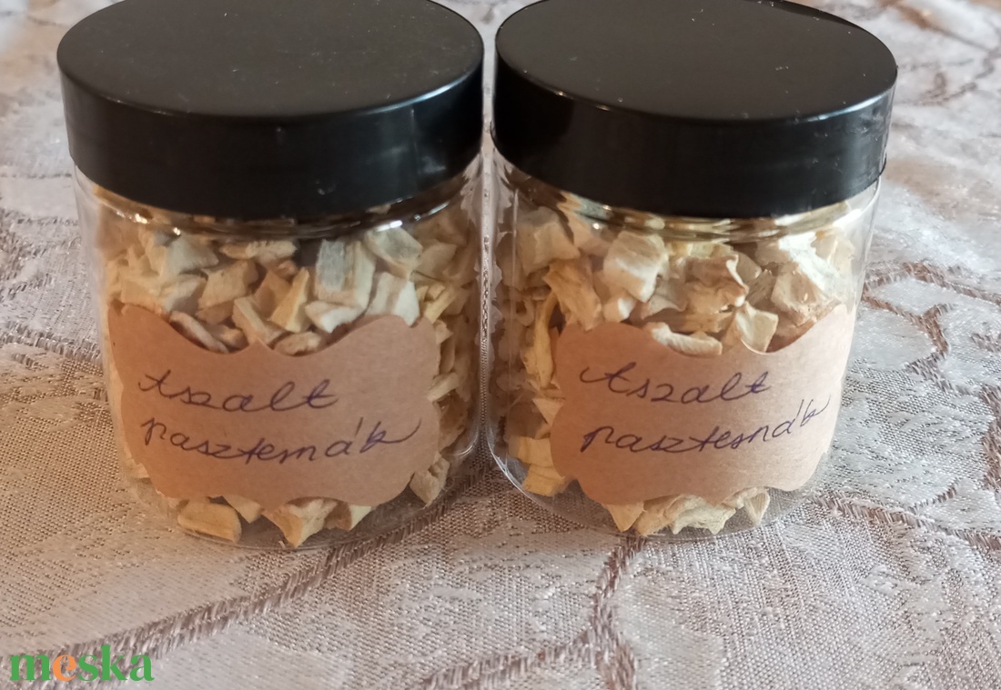 Aszalt paszternák  - élelmiszer - gyümölcs, zöldség - Meska.hu
