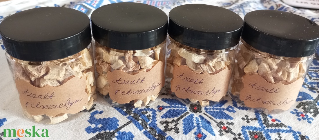 Aszalt petrezselyem gyökér  - élelmiszer - fűszer - Meska.hu