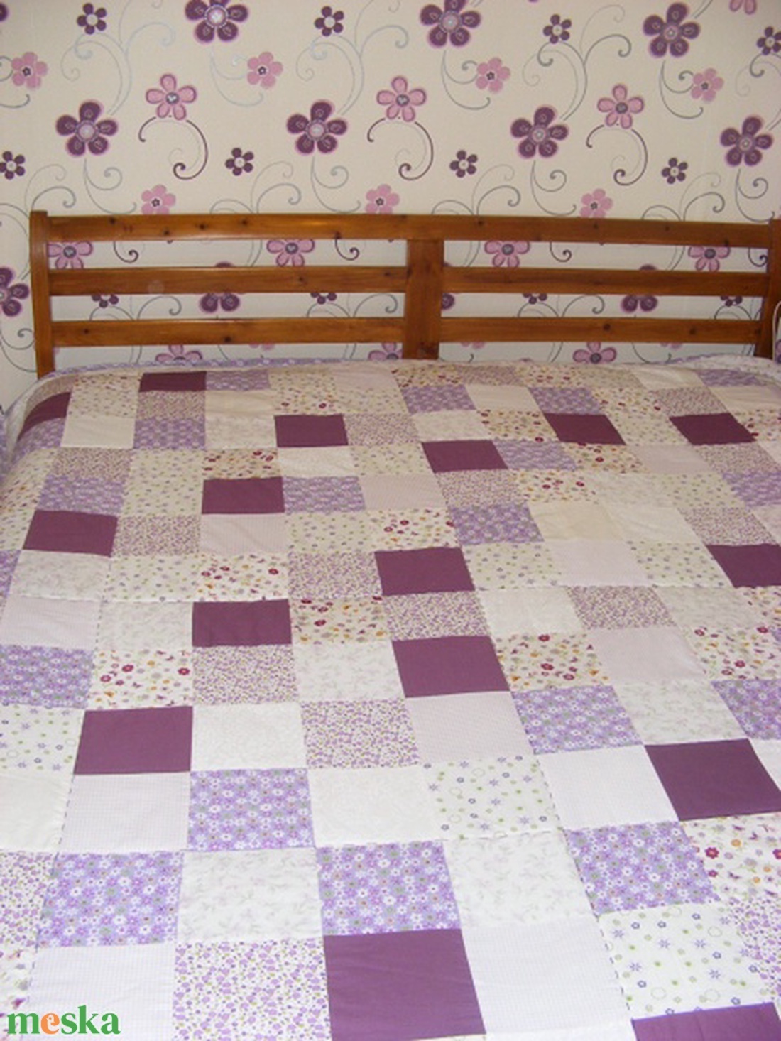 Patchwork takaró, lila-padlizsán, kisvirágos, nagy méretű - otthon & életmód - lakástextil - falvédő - Meska.hu