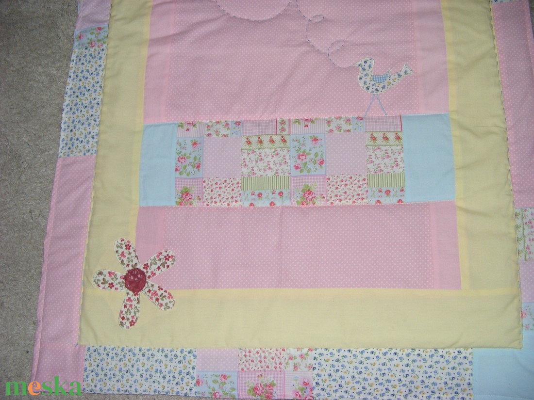 Zöld-sárga-rózsaszín,patchwork takaró 16x16cm-es kockákból, falvédőnek is alk. - otthon & életmód - lakástextil - ágytakaró - Meska.hu Zöld-sárga-rózsaszín,patchwork takaró 16x16cm-es kockákból, falvédőnek is alk. - otthon & életmód - lakástextil - ágytakaró - Meska.hu