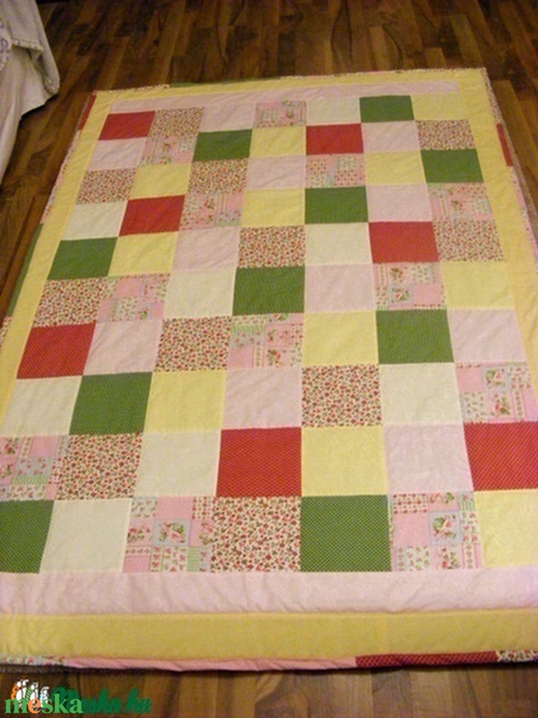 Zöld-sárga-rózsaszín,patchwork takaró 16x16cm-es kockákból, falvédőnek is alk. - otthon & lakás - babaszoba, gyerekszoba - babatakaró, gyerek pléd - Meska.hu Zöld-sárga-rózsaszín,patchwork takaró 16x16cm-es kockákból, falvédőnek is alk. - otthon & lakás - babaszoba, gyerekszoba - babatakaró, gyerek pléd - Meska.hu