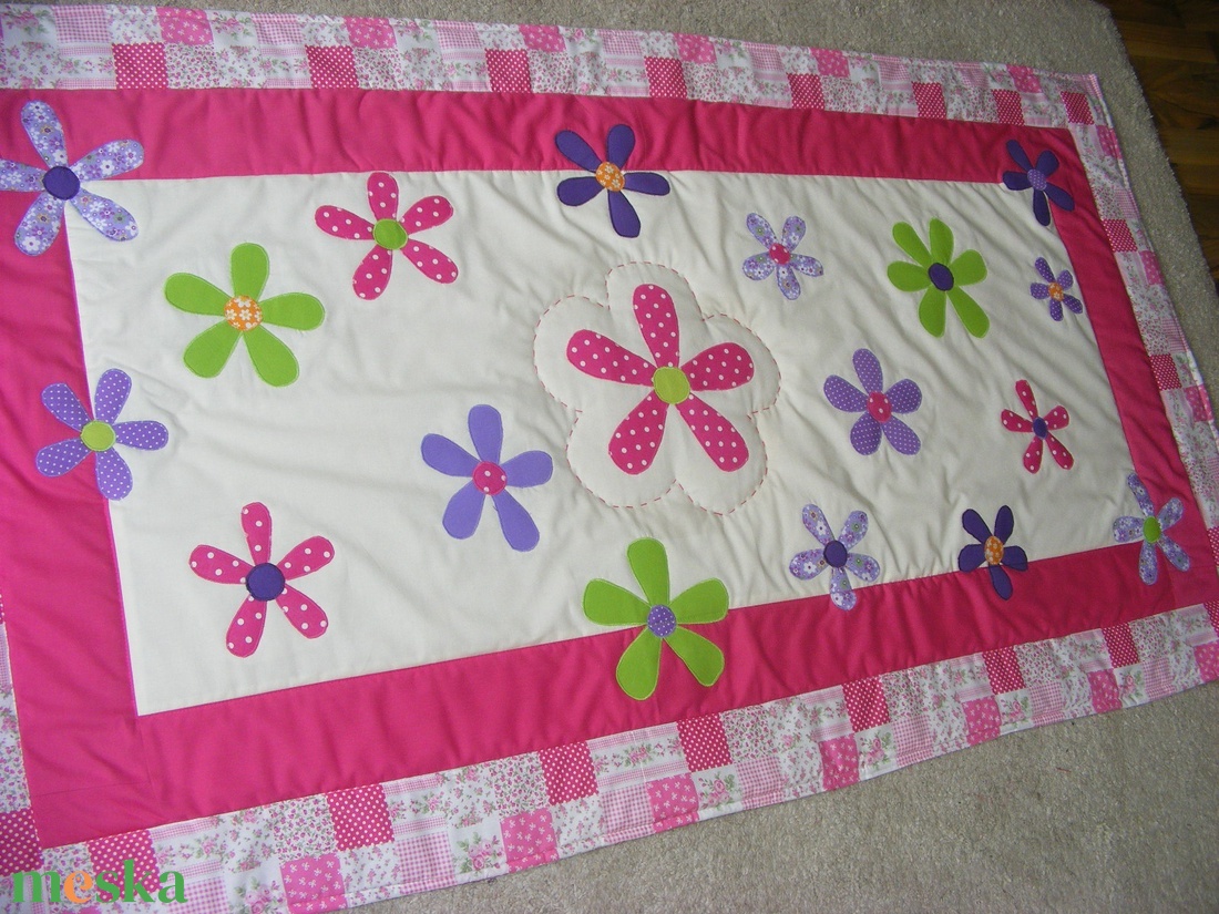 Patchwork takaró, falvédő lila-rózsaszín-fehér - otthon & életmód - babaszoba, gyerekszoba - falvédő gyerekszobába - Meska.hu Patchwork takaró, falvédő lila-rózsaszín-fehér - otthon & életmód - babaszoba, gyerekszoba - falvédő gyerekszobába - Meska.hu