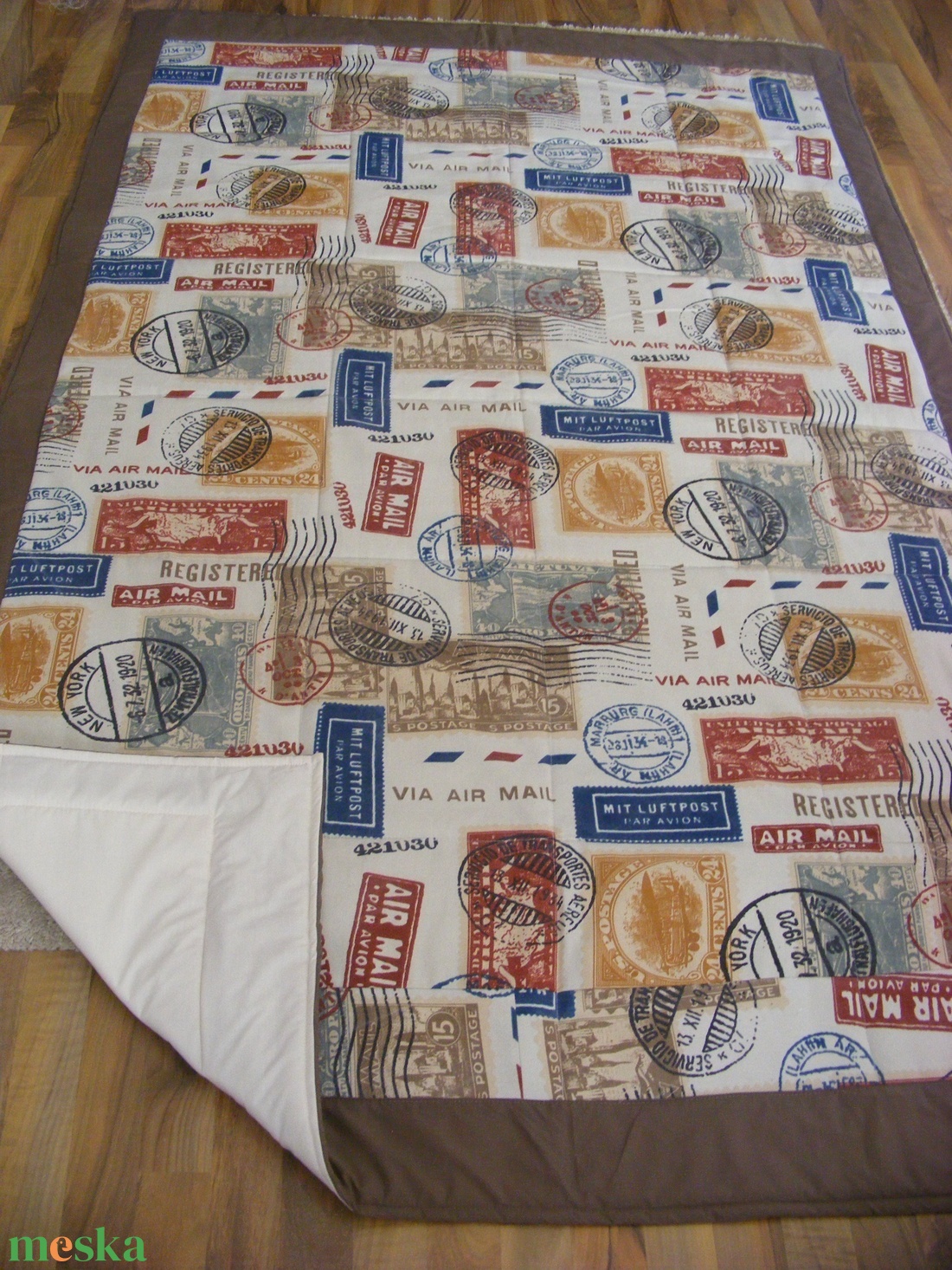 feliratos, bélyegmintás patchwork takaró kamaszoknak. - otthon & életmód - lakástextil - ágytakaró - Meska.hu feliratos, bélyegmintás patchwork takaró kamaszoknak. - otthon & életmód - lakástextil - ágytakaró - Meska.hu