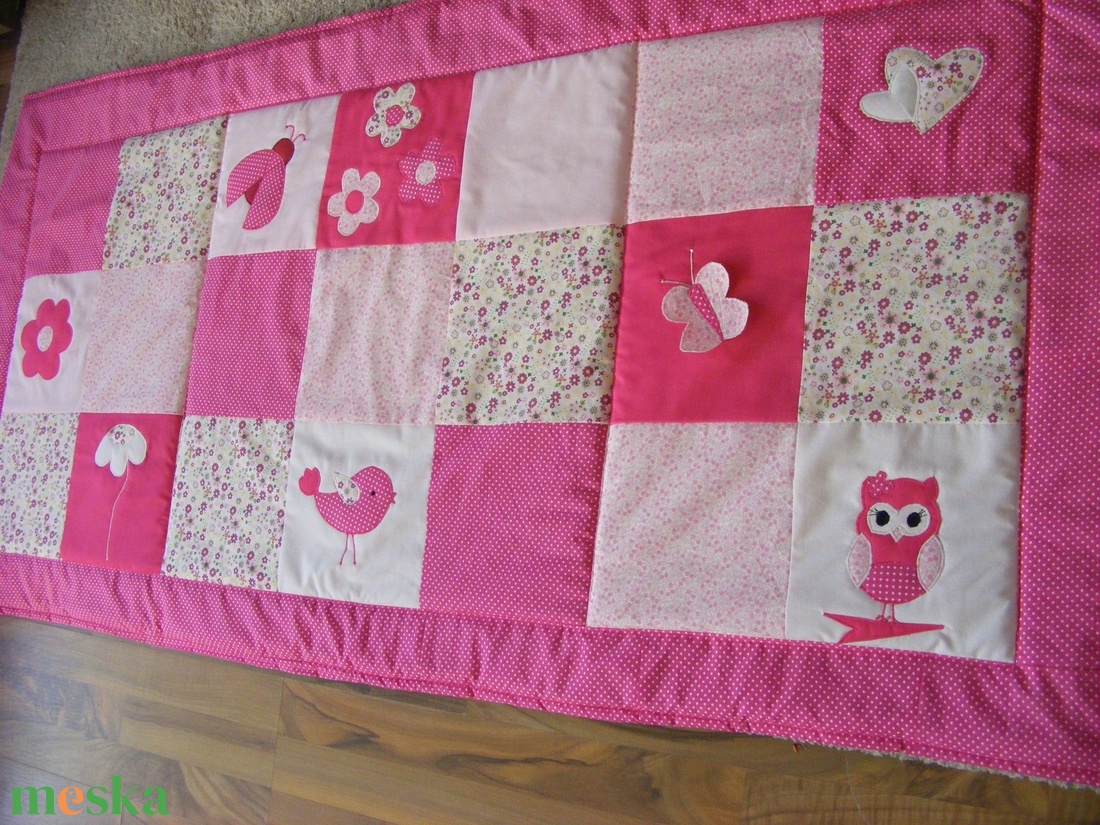 Patchwork falvédő, takaró virág, katica díszítéssel - otthon & lakás - babaszoba, gyerekszoba - falvédő gyerekszobába - Meska.hu Patchwork falvédő, takaró virág, katica díszítéssel - otthon & lakás - babaszoba, gyerekszoba - falvédő gyerekszobába - Meska.hu