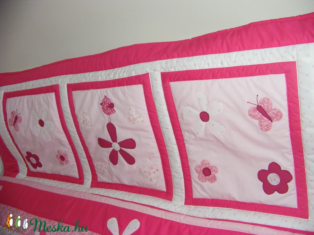 Pink patchwork takaró, falvédő virág, és pillangó mintával - RENDELHETŐ - otthon & lakás - lakástextil - ágytakaró - Meska.hu Pink patchwork takaró, falvédő virág, és pillangó mintával - RENDELHETŐ - otthon & lakás - lakástextil - ágytakaró - Meska.hu